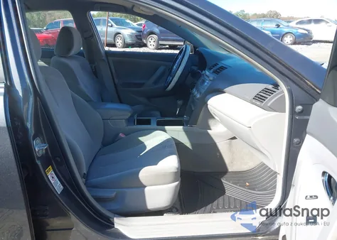 2011 Toyota Camry Le from USA, damaged, VIN 4T1BF3EK2BU705411